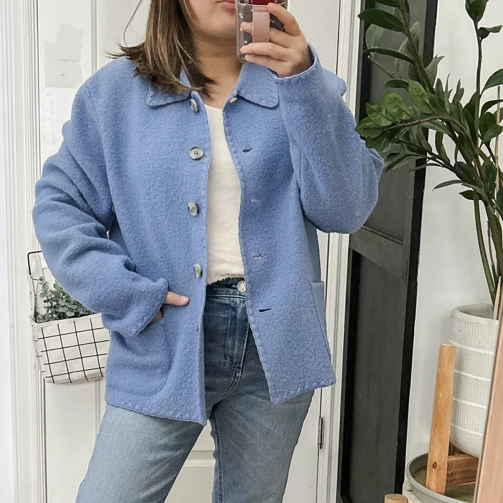 Vintage Talbots 100% wool Buttoned Front Jacket. Size LP - Picture 7 of 9